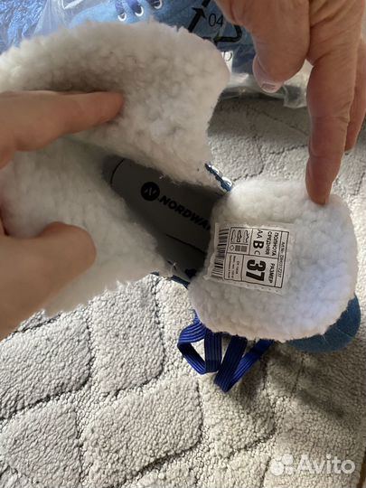 Коньки фигурные 37 размер