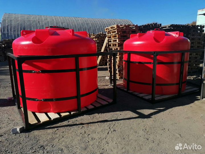 Емкость пластиковая для аграриев