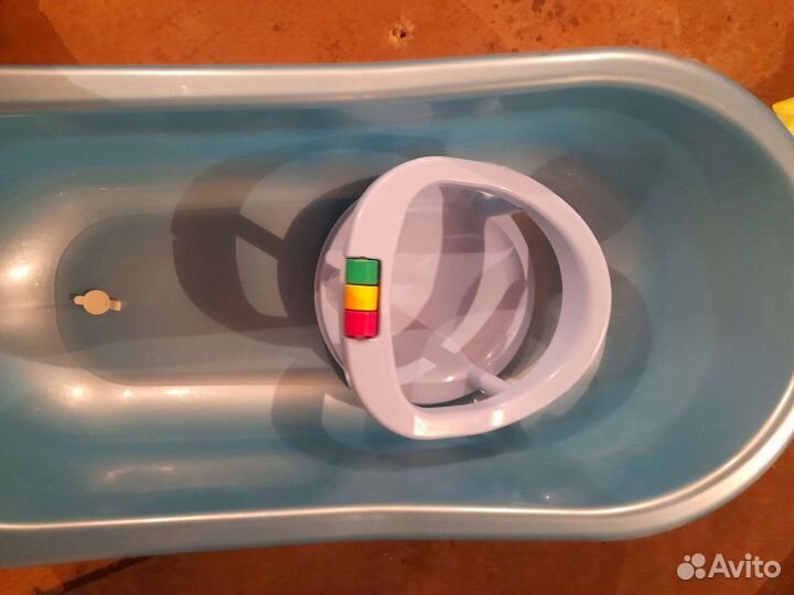 Ванночка для купания с горкой