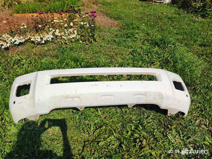 Бампер Toyota Land Cruiser 200
