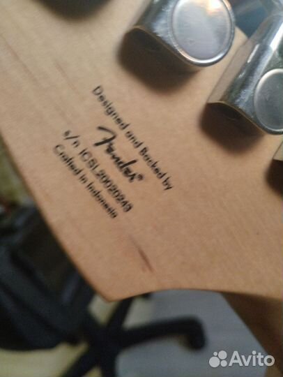 Электрогитара с комбоусилителем