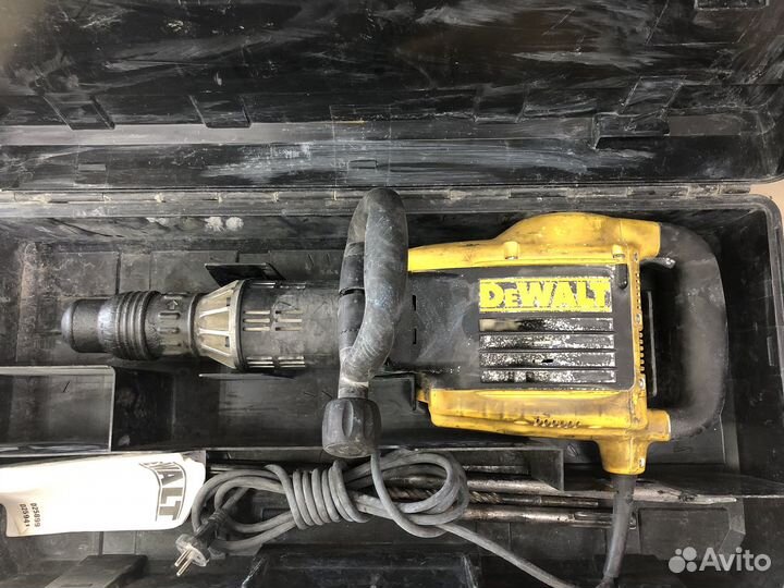 Молоток отбойный Dewalt D25899K