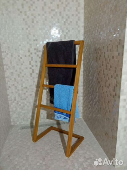Держатель для полотенец напольный