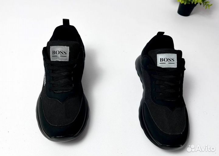 Кроссовки Boss модные