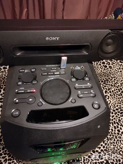 Домашняя аудиосистема Sony MHC-GT3D