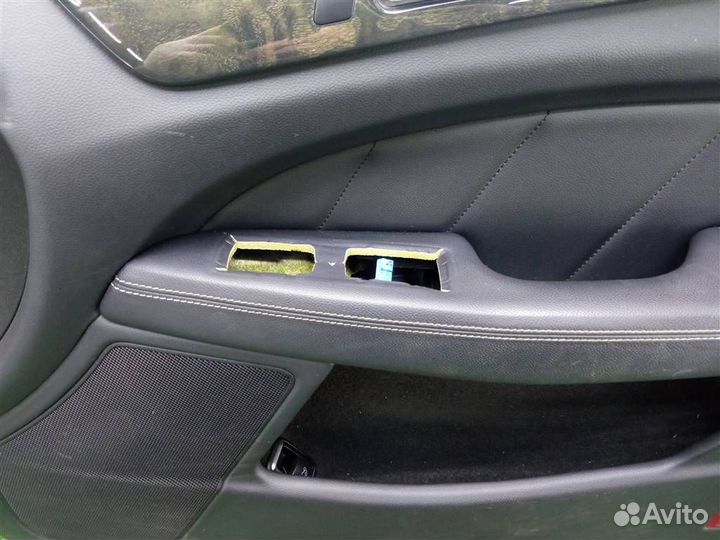 Обшивка двери передней правой Mercedes-Benz CLS C