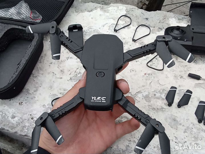 Квадрокоптер дрон с камерой