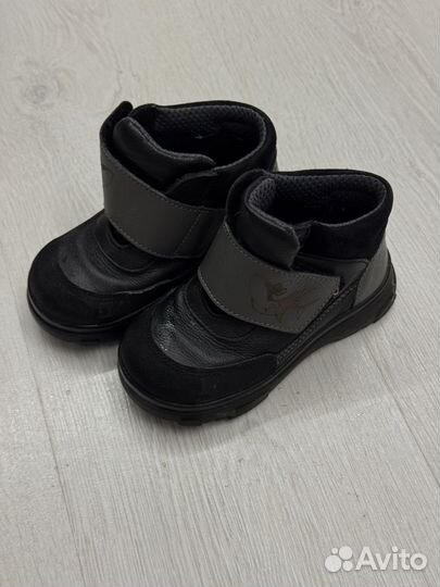 Ботинки демисезонные 25