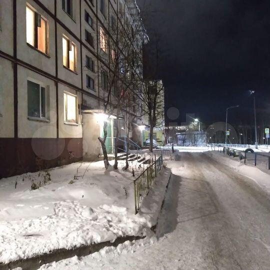 2-к. квартира, 48 м², 5/5 эт.