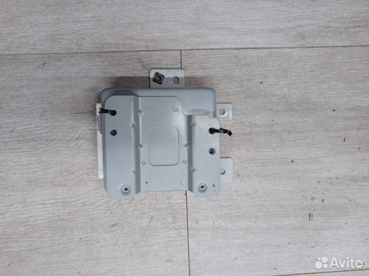 Блок управления замками SsangYong Kyron