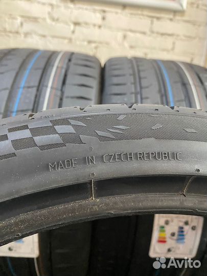 Continental ContiSportContact 7 255/35 R21 и 285/30 R21 98Y