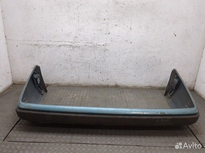 Бампер Mercedes 124, 1989