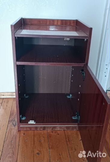 Тумба прикроватная