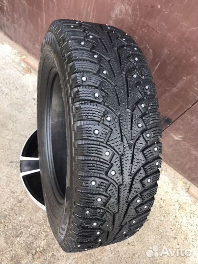 Nokian Tyres Nordman 5 SUV 215/70 R16