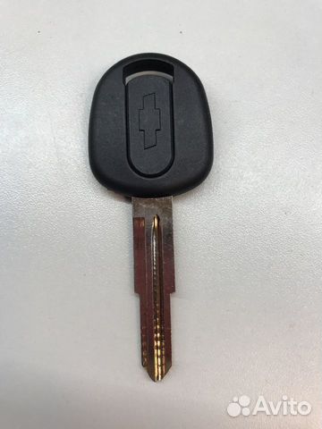 Автоключ под чип Chevrolet