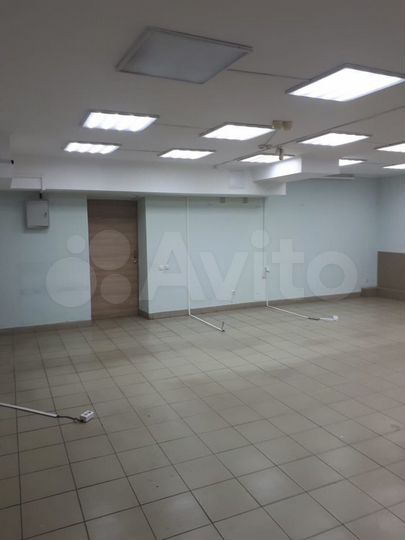 Торговая площадь, 69 м² Цоколь- Цоколю -рознь