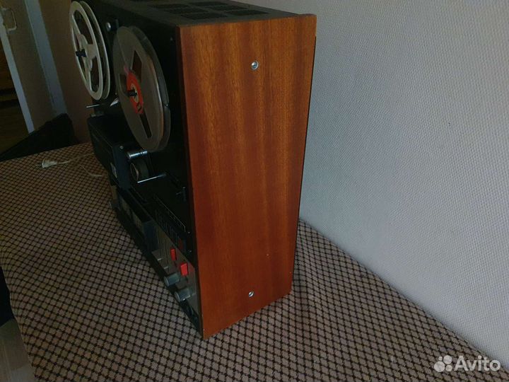 Катушечный магнитофон Маяк-001 Стерео