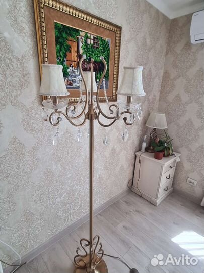 Торшер напольный