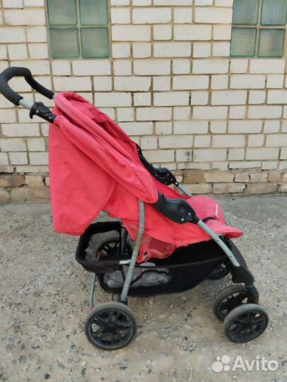 Прогулочная коляска