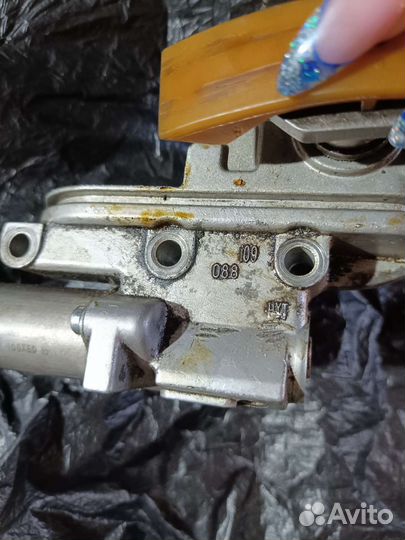 Натяжитель межвальной цепи ауди 1.8 ADR