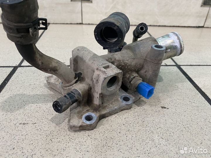 Корпус термостата Nissan tiida C11