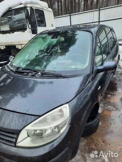 Рено Сценик 2005г запчасти