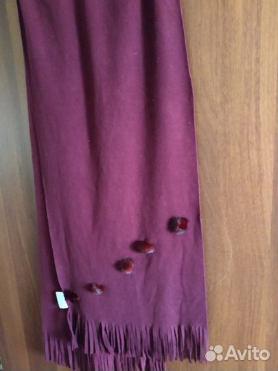 Шарф и перчатки. Новые.Отделка натуральный мех