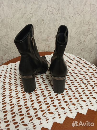 Женская обувь р. 39 кожа