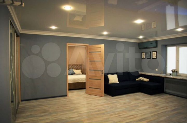 2-к. квартира, 55 м², 9/9 эт.