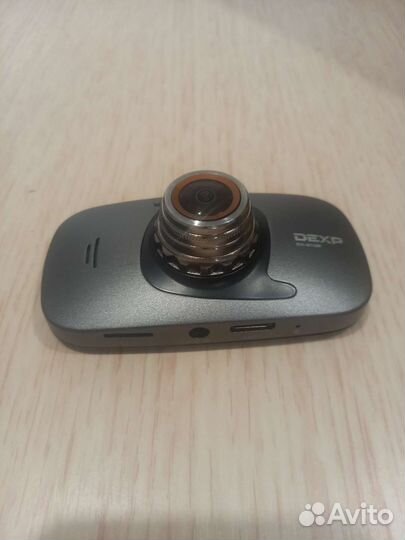 Видеорегистратор Dexp