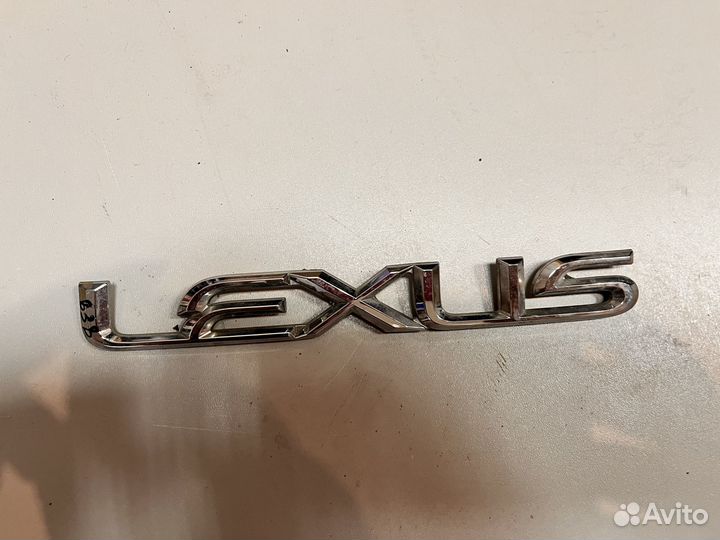 Эмблема на крышку багажника lexus RX 350/450H