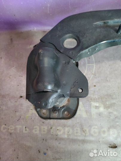 Усилитель бампера передний Mitsubishi Outlander Xl