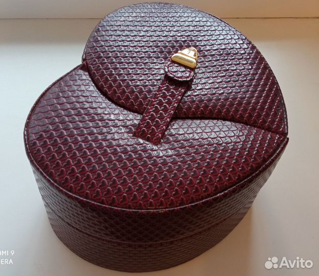 Шкатулка для украшений 