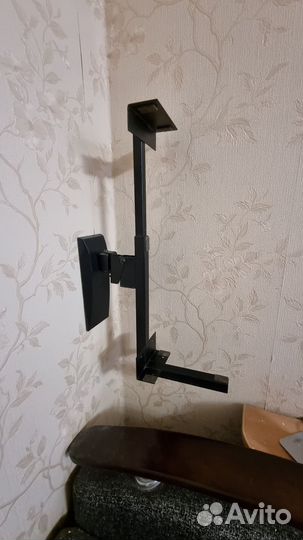 Настенный крепеж для акустики