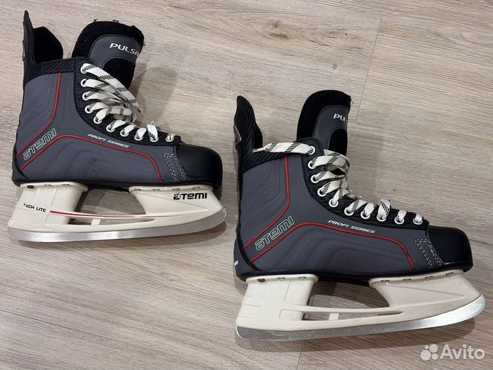 Коньки хоккейные мужские 43 размера