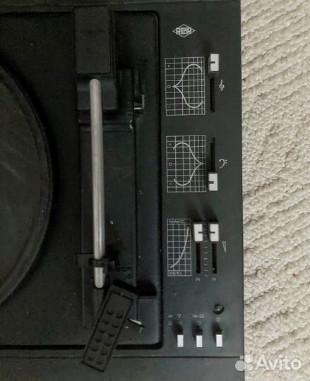 Виниловый проигрыватель Радиотехника