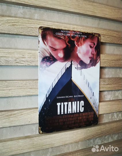 Декор на стену табличка металлическая Titanic