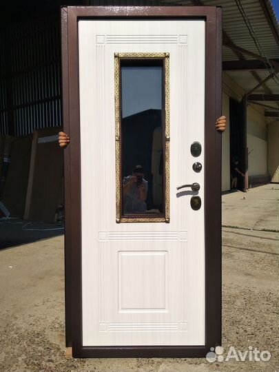 Дверь входная ковка