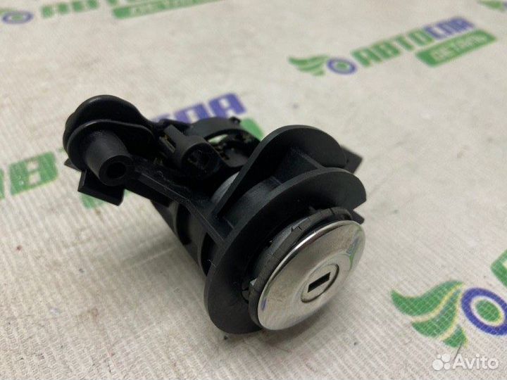 Личинка замка багажника задняя Jaguar Xf 276DT