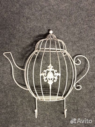 Вешалка декоративная