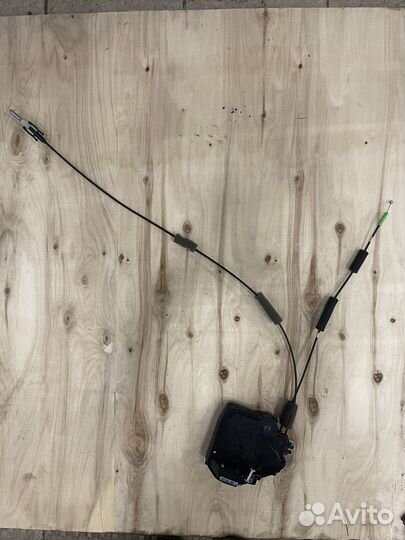 Замок двери задний правый Lexus RX450h