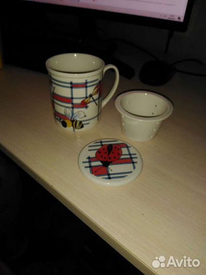 Кружка, сахарница