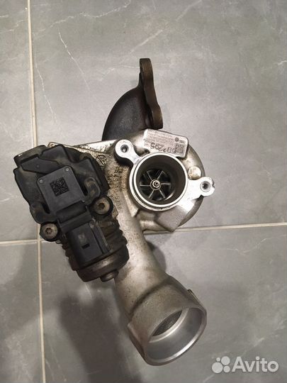 Турбокомпрессор Volkswagen 1.4 tsi 04E145704R