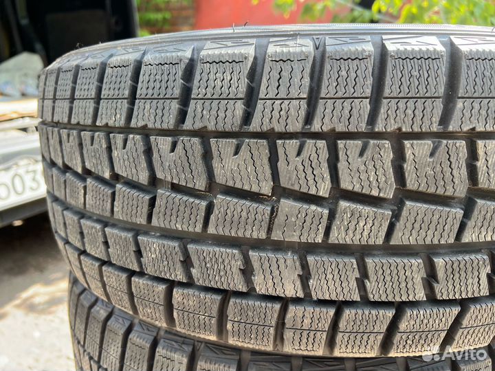 Dunlop Winter Maxx WM01 215/45 R17