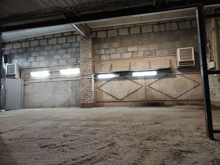 Гараж, > 30 м²