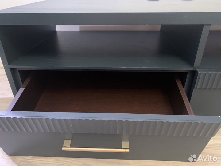 Тумба под телевизор