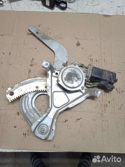 Стеклоподъёмник задний правый Daewoo Nexia Деу