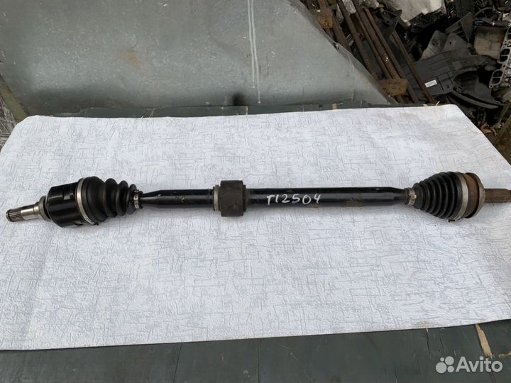 Привод правый Toyota Auris 1.6