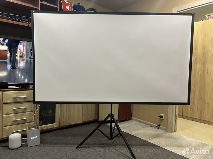 Экран для проектора