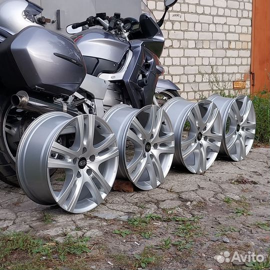 Литые диски r 18 5 114 3 бу